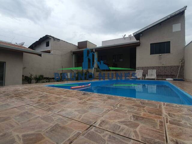 #1703 - Casa para Venda em Artur Nogueira - SP - 2