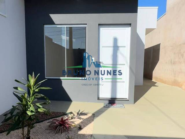 #1740 - Casa para Venda em Artur Nogueira - SP - 2