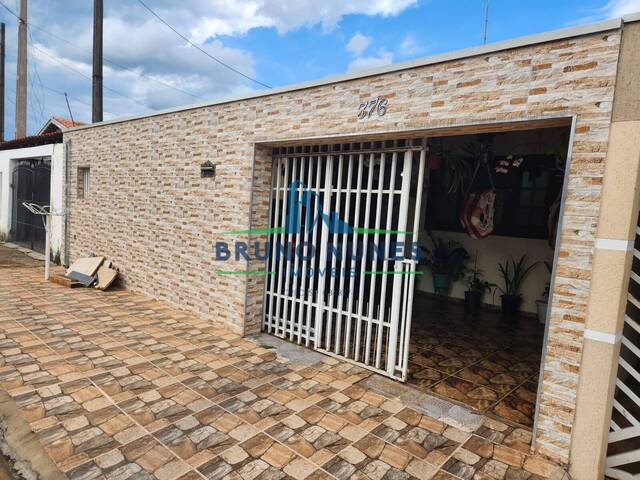 #1858 - Casa para Venda em Artur Nogueira - SP - 2