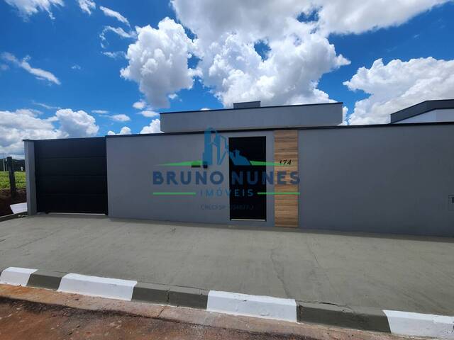 #2022 - Casa para Venda em Artur Nogueira - SP - 1