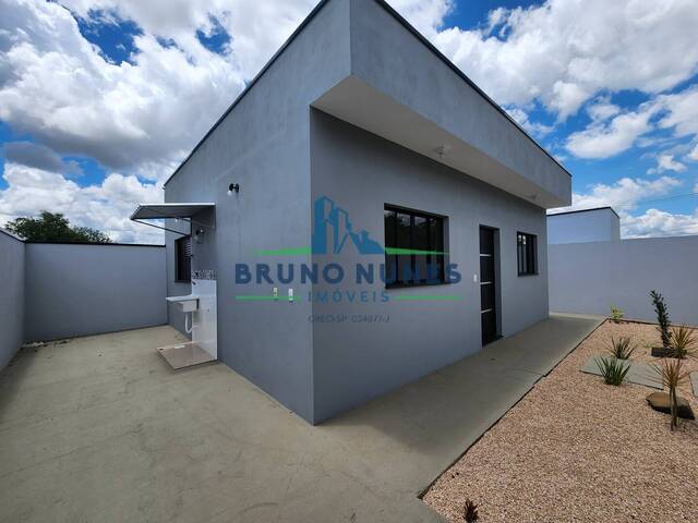 #2022 - Casa para Venda em Artur Nogueira - SP - 2