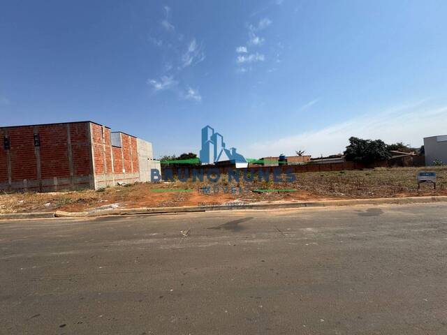 #2403 - Terreno para Venda em Artur Nogueira - SP - 3