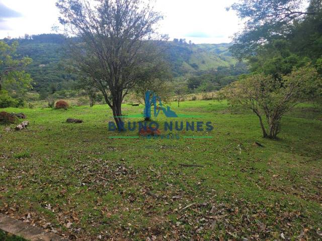 #2498 - Sítio para Venda em Pedreira - SP - 2