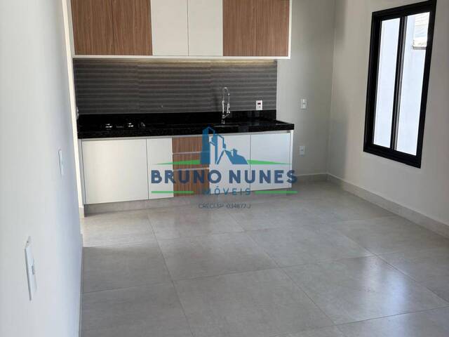 Casa para Venda em Engenheiro Coelho - 5